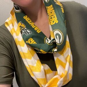 Greenbay Packers Scarf and Earrings